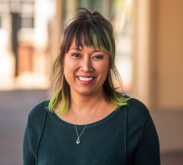 Christine Sheldon headshot